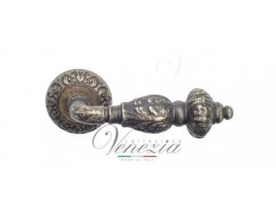 LUCRECIA D4  Античная бронза